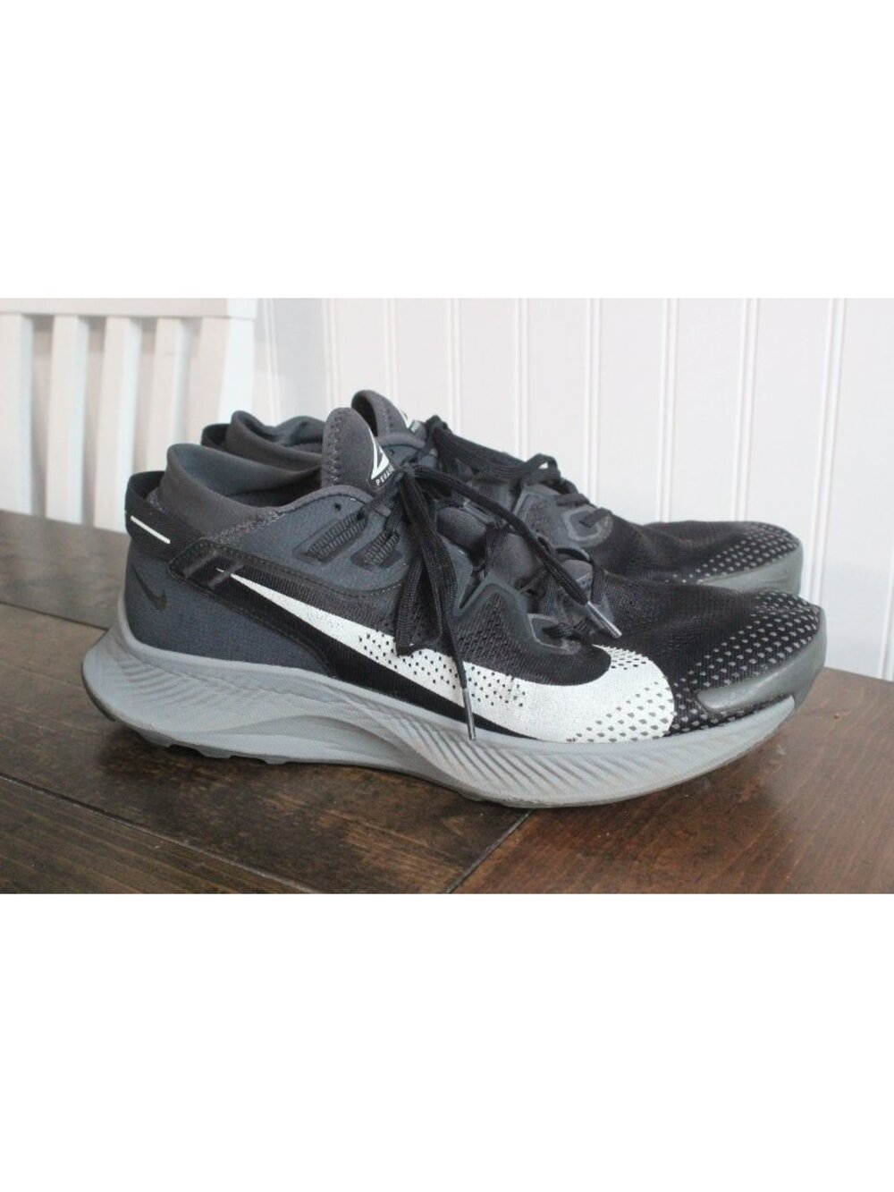 Nike Trail Pegasus Mens Running Shoes Black & Grey Size 12 Lightweight Mesh Uppe